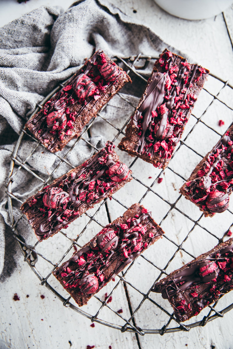 RECIPE: RAW CACAO & BRAZIL NUT HEMP SLICE WITH SOUR CHERRIES